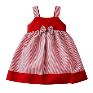 #VestidoInfantil #ModaNiñas #RayasClásicas #VestidoRojoYBlanco #EstiloElegante #ModaDeTemporada #VestidoConLazo #EventosEspeciales #OutfitInfantil #CreacionesFlérida