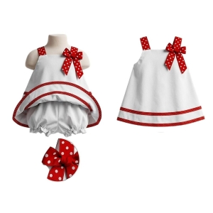 #ConjuntoInfantil #ModaBebés #VestidoBlanco #DetallesEnRojo #EstiloModerno #LunaresEncantadores #BombachoInfantil #ModaTierna #EventosEspeciales #CreacionesFlérida