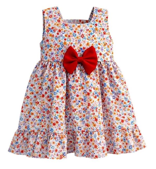 #VestidoInfantil #ModaNiñas #VestidoFloral #EstiloColorido #LazoRojo #ModaTierna #RopaInfantil #EventosEspeciales #OutfitEncantador #CreacionesFlérida