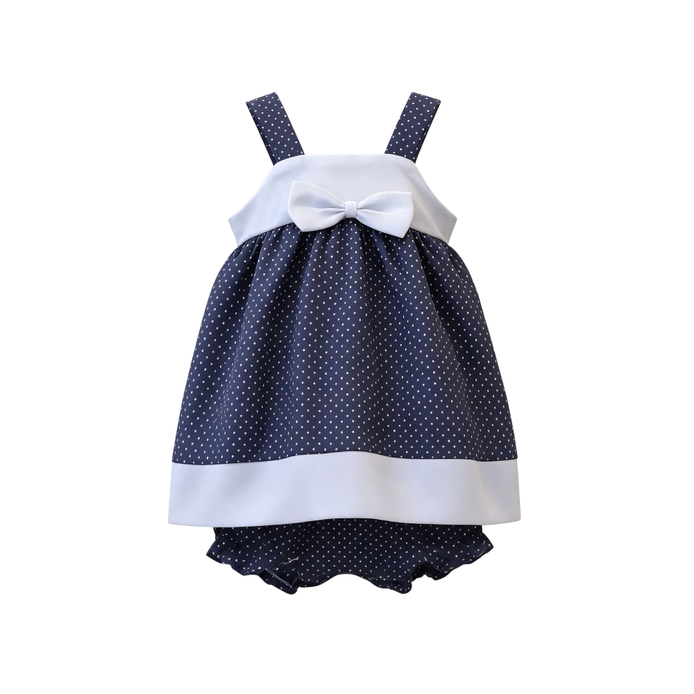 #VestidoInfantil #ModaNiñas #RayasClásicas #VestidoRojoYBlanco #EstiloElegante #ModaDeTemporada #VestidoConLazo #EventosEspeciales #OutfitInfantil #CreacionesFlérida